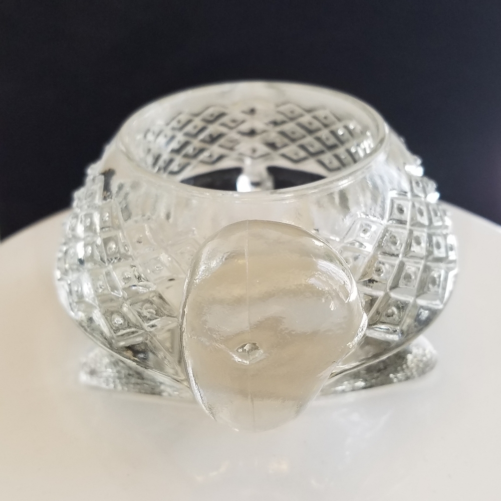 Vintage Crystal Clear Glass Avon Turtle Votive Tealight Candle Holder - Picture 2 of 10